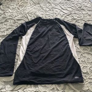 Long sleeve athletic shirt